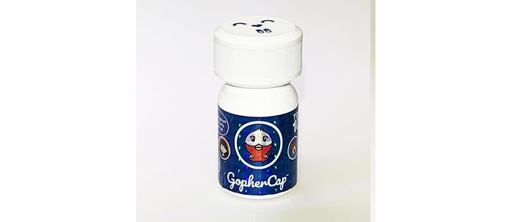 gophercapverywhite.jpg